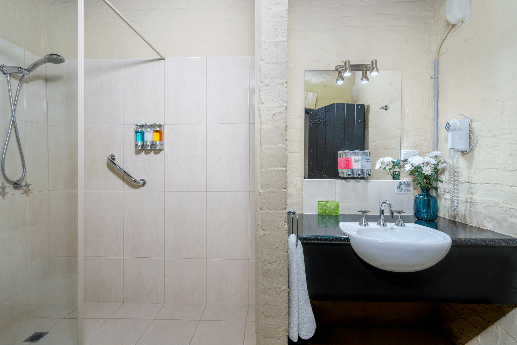 Triple Room Bathroom