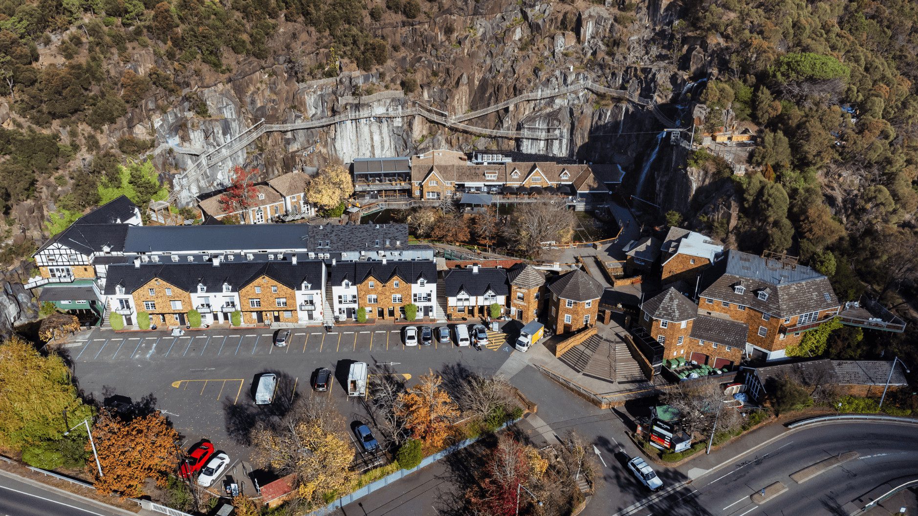 Drone footage over Leisure Inn Penny Royal, Launceston